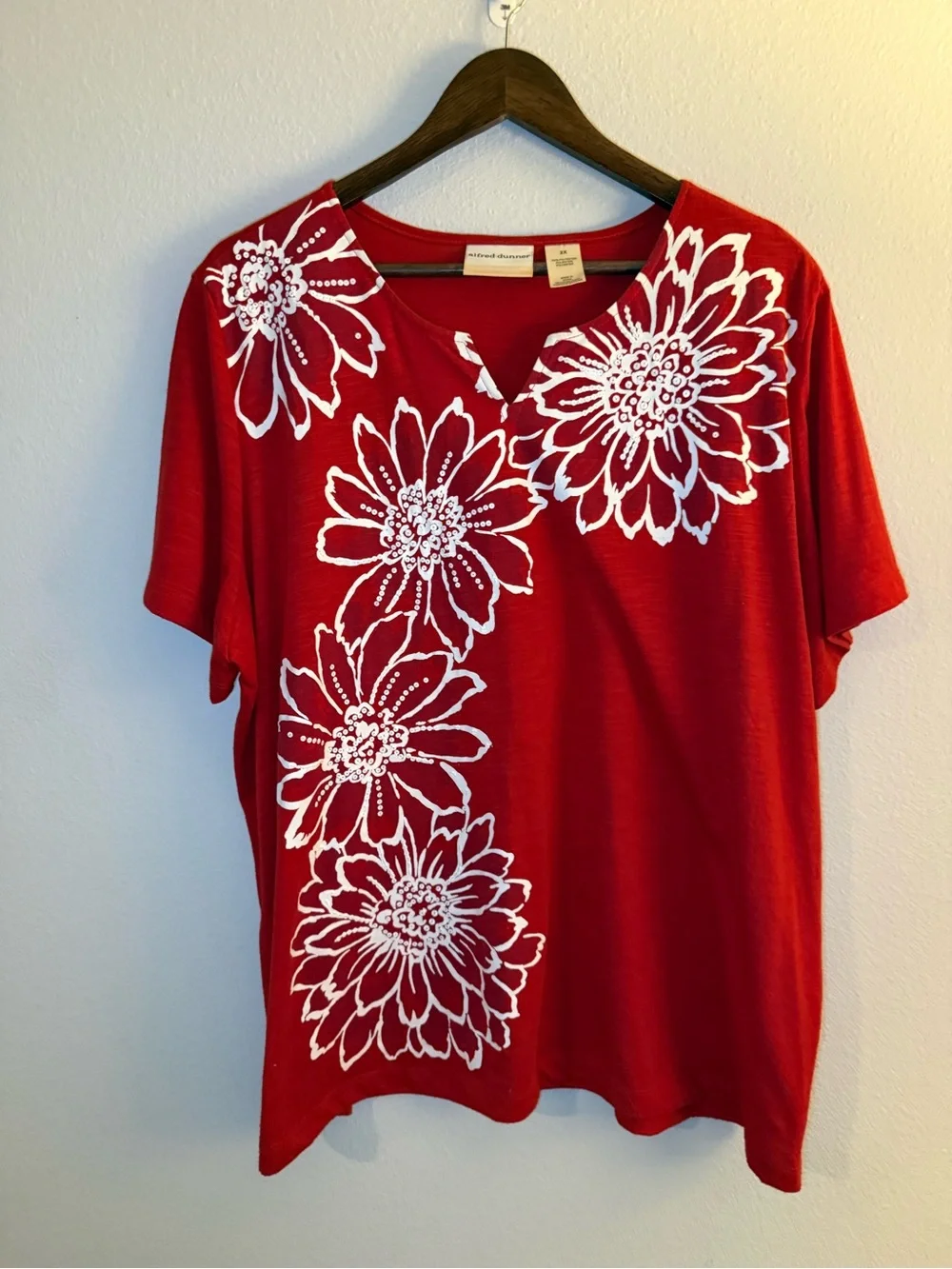 Alfred Dunner Red Short Sleeve Tee with White Floral Print